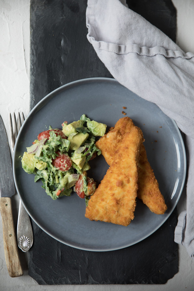 Pankopanerad sej med sallad